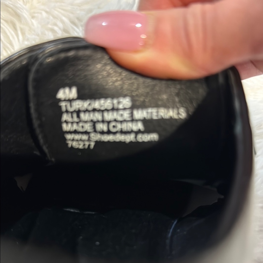 Men's Black Leather Dress Shoes - Picture 4 of 4